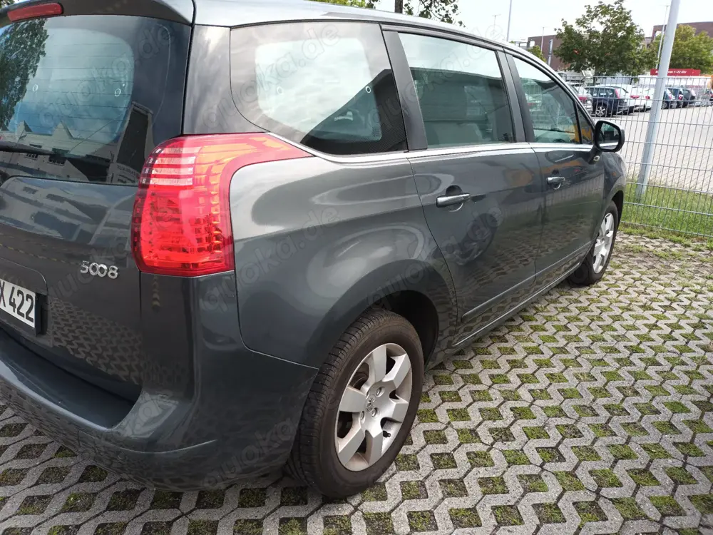 Peugeot 5008 1.6 HDI 112ps 6.Gang Klima Euro 5 Tempomat.