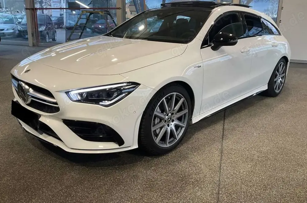 Mercedes-Benz CLA 35 AMG AMG+CLA+35+4Matic+Shooting+B+AMG+Speedshift+7G-DCT