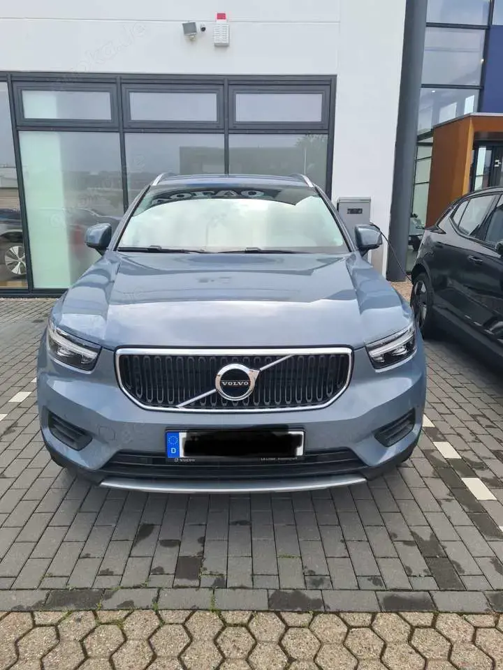 Volvo XC40 Momentum Pro 2WD, AHK, Top