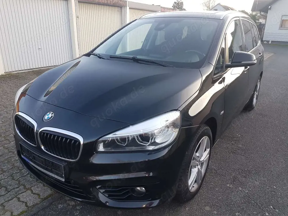 BMW 220 d Sport Line Gran Tourer LED,Navi,Panodach M-Paket