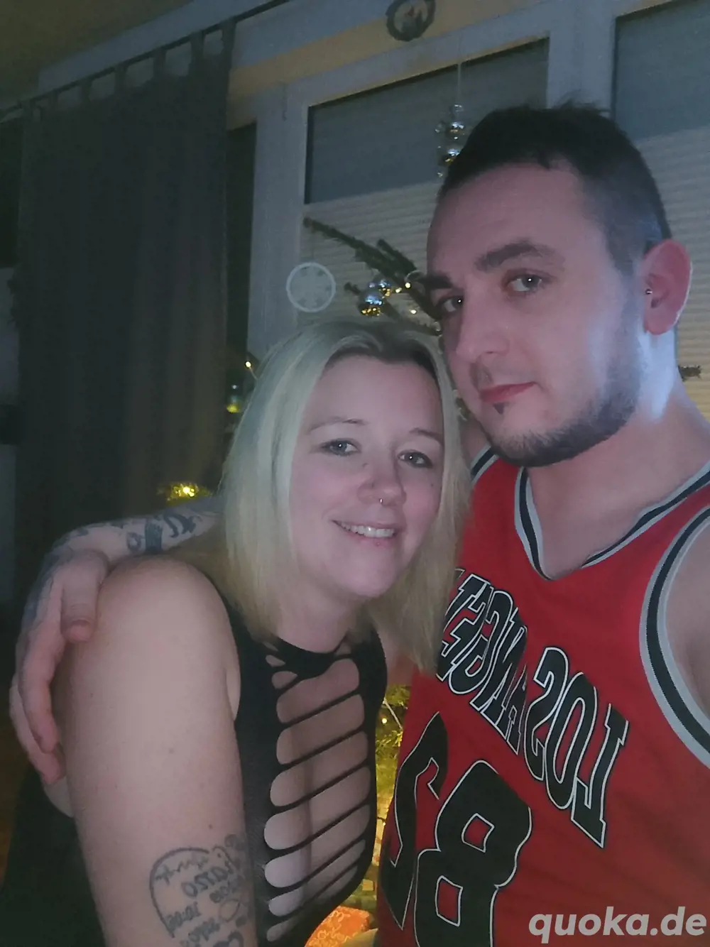 Paar Verkauft Bilder ,Videos ,alleine oder Zusammen .