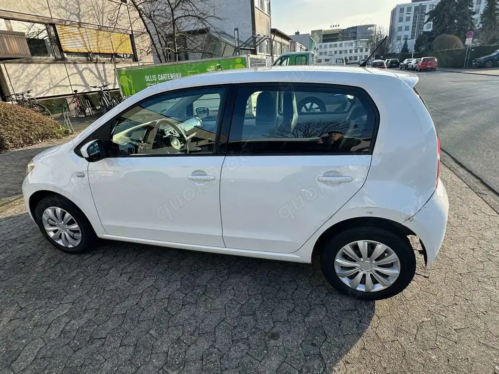 Volkswagen up! up! move up!