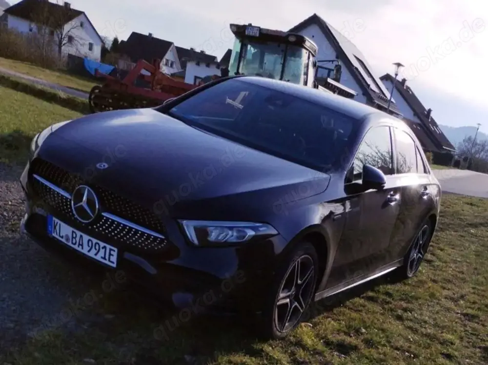 Mercedes-Benz A 250 e 8G-DCT AMG Line limousine