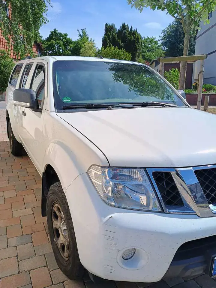 Nissan Navara Navara DPF LB LE