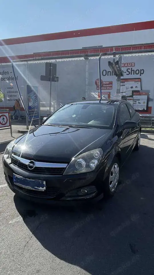 Opel Astra 2.2 16V Coupe Edition 90 Jahre Bertone