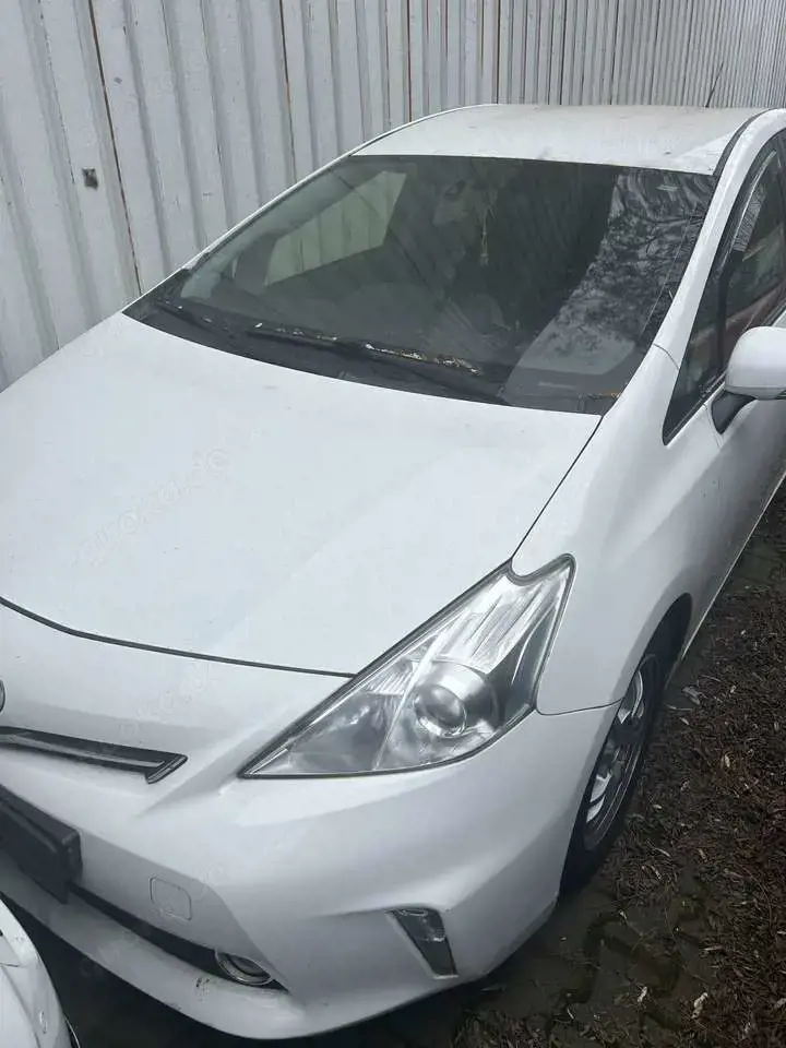 Toyota Prius+