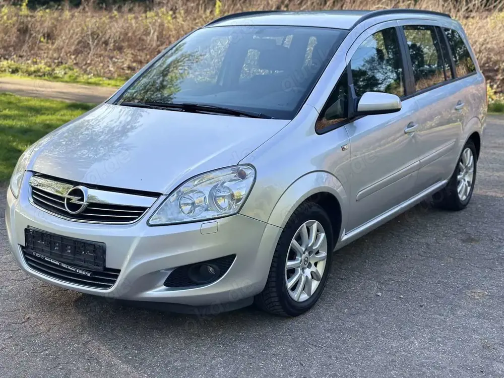 Opel Zafira Opel Zafira 1,8 -7 Sitzer- Service Neu-