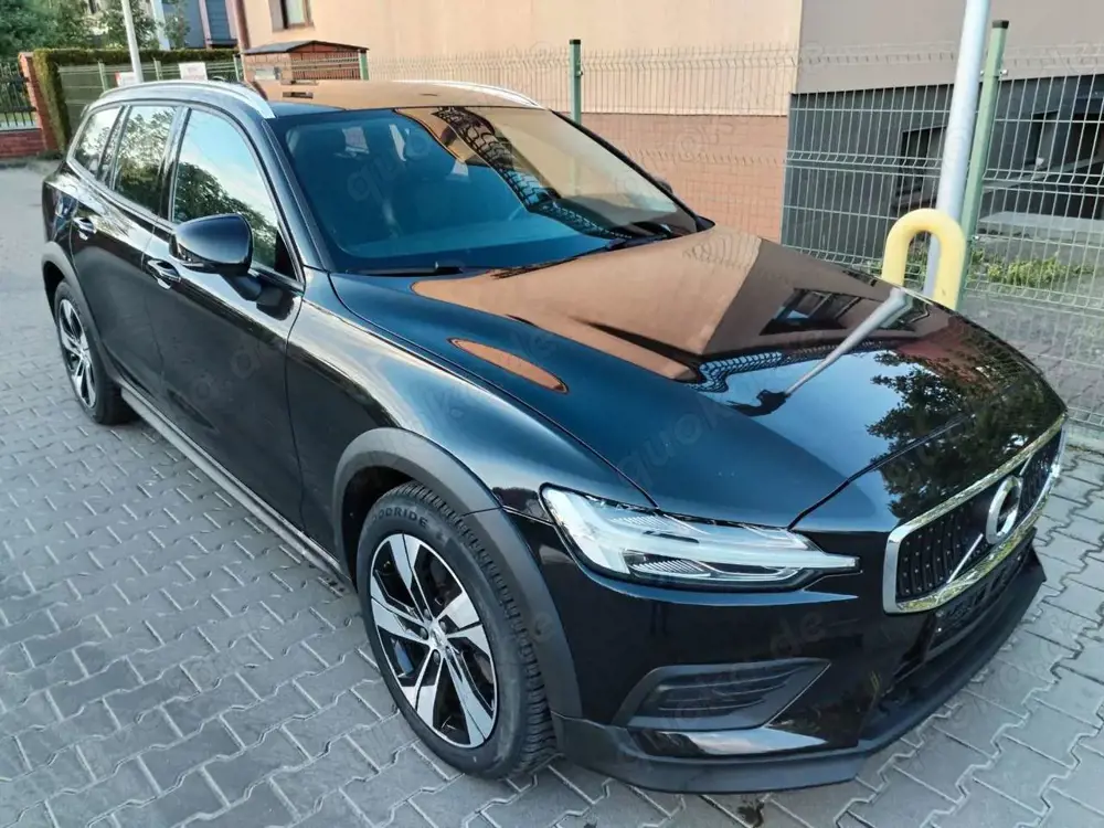 Volvo V60 Cross Country D3 AWD Geartronic Pro*TÜV NEU*