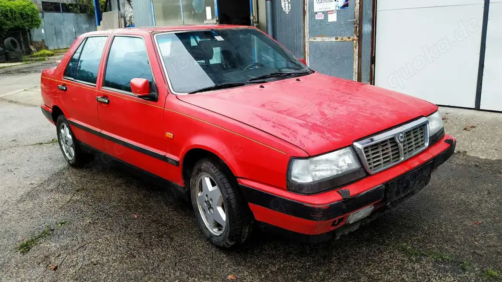 Lancia Thema Thema 8.32 i.e.