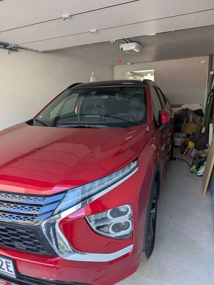 Mitsubishi Eclipse Cross Plug-In Hybrid 4WD Plus TOP Version