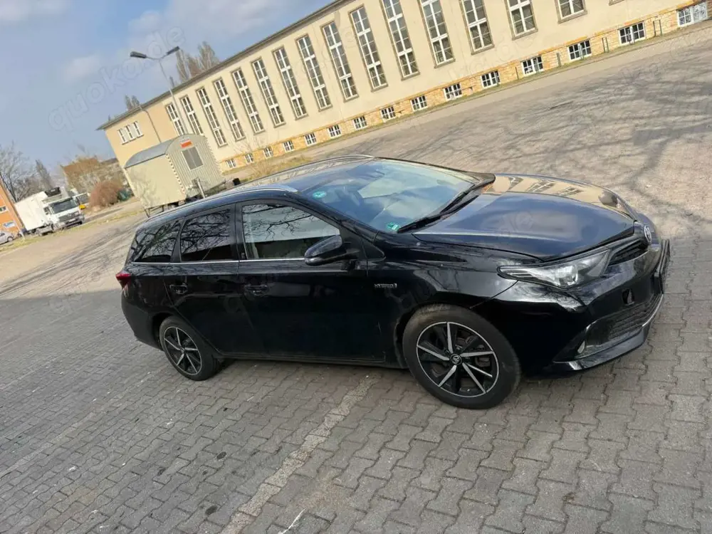Toyota Auris 1.8 VVT-i Hybrid Automatik Touring Sports Free Sty