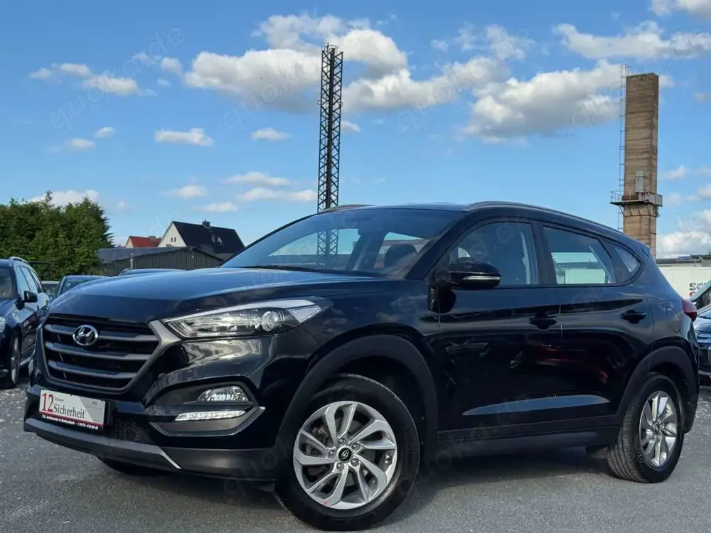 Hyundai TUCSON blue Trend 2WD/AHK/NAVI/EURO 6