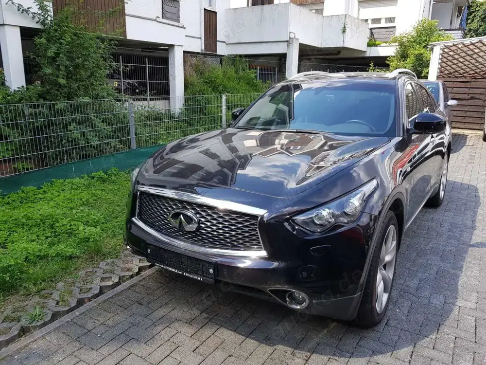 Infiniti QX70 QX70+3.7+AWD+Aut.+S+Design