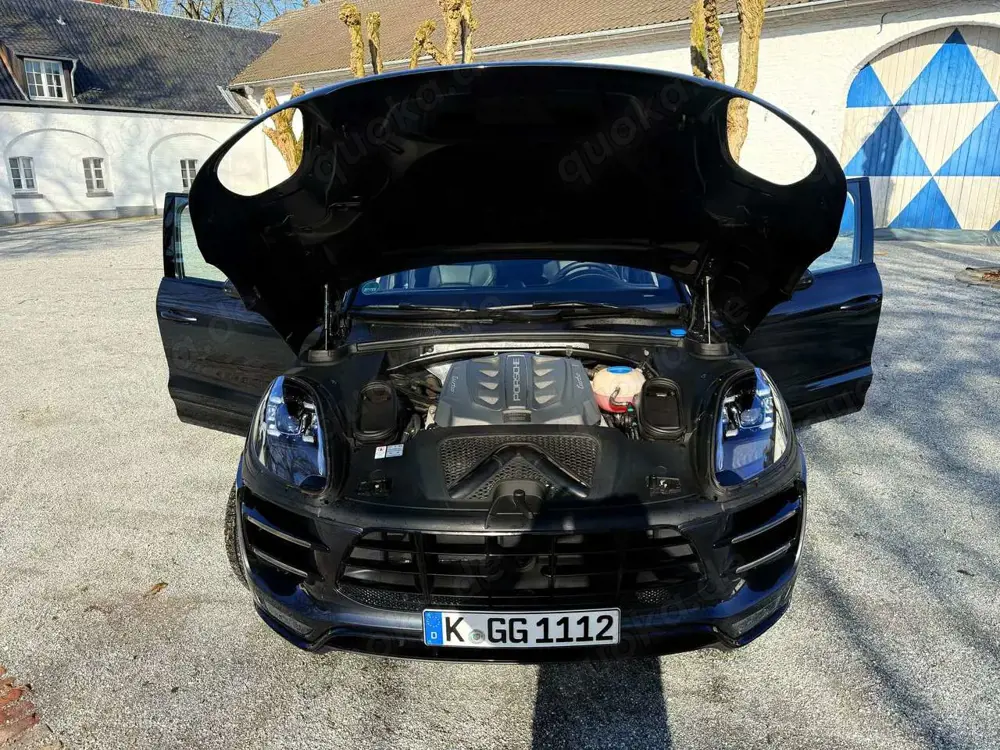 Porsche Macan Macan Turbo PDK mit Performance Paket