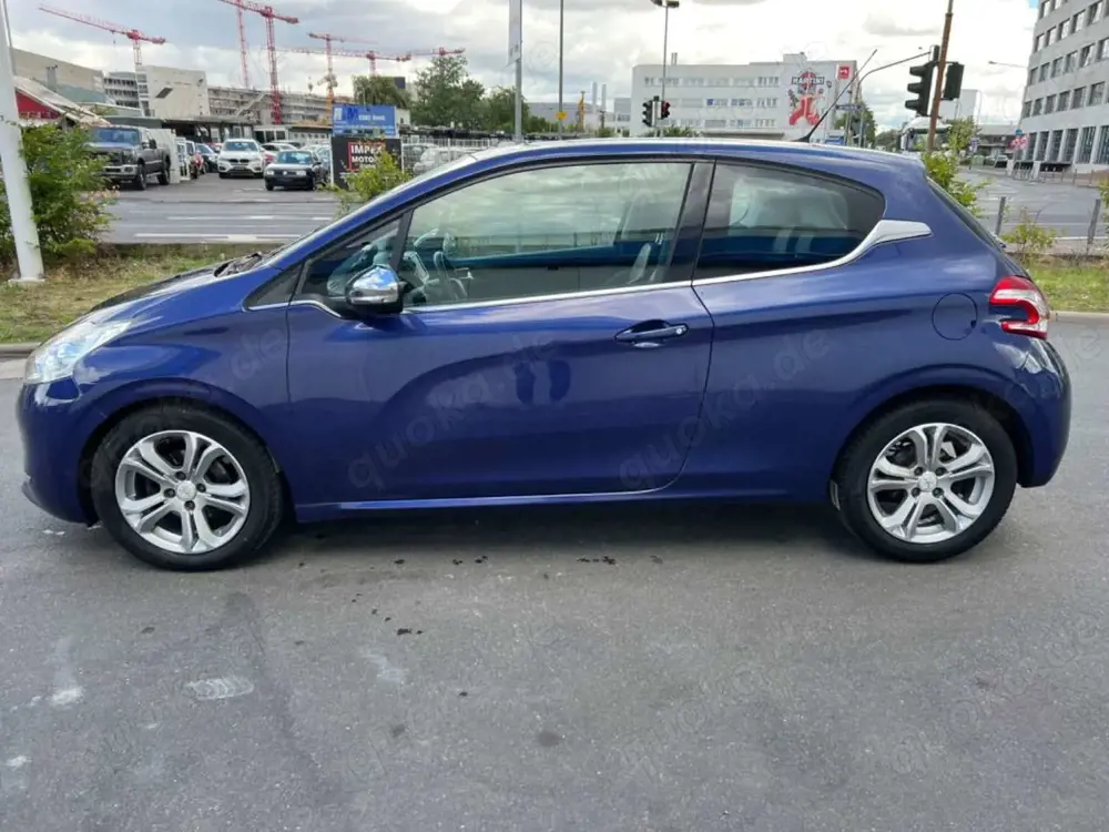 Peugeot 208 208+95+VTIActive