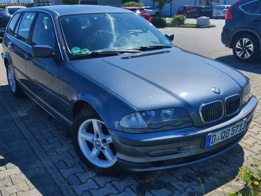 BMW 320
