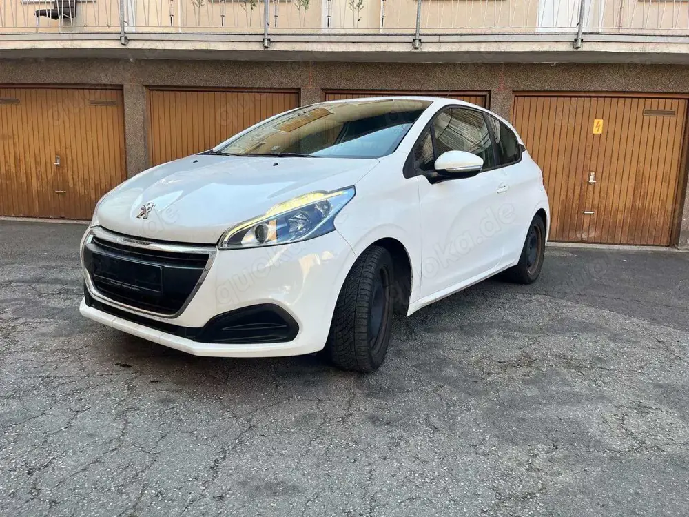 Peugeot 208