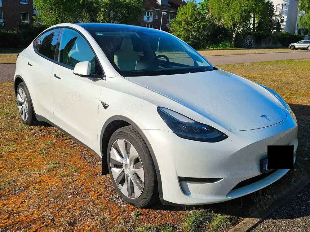 Tesla Model Y Long Range AWD, 94% SoH