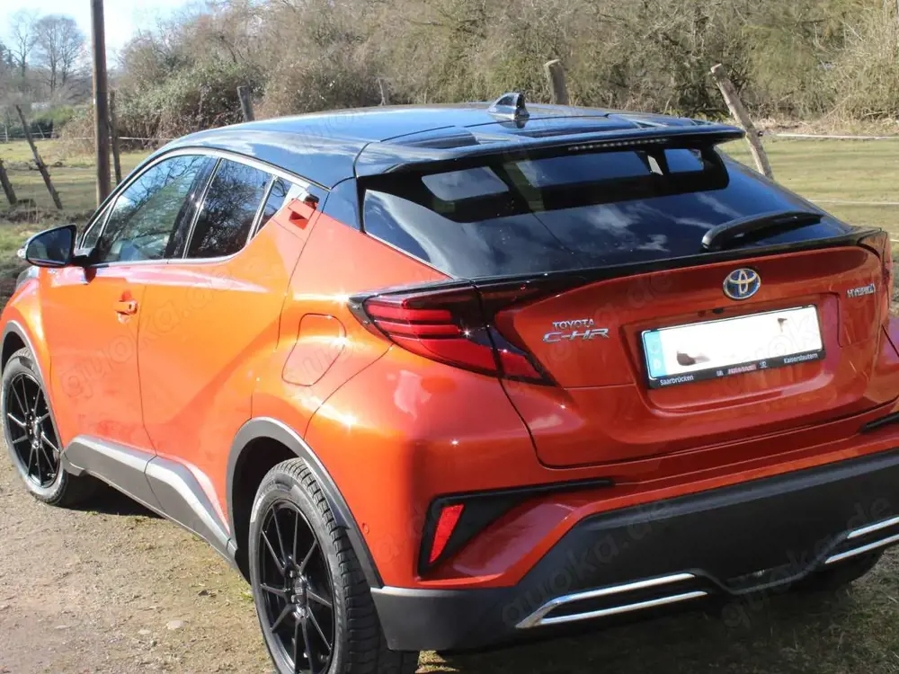 Toyota C-HR C-HR+2.0+Hybrid+Orange+Edition