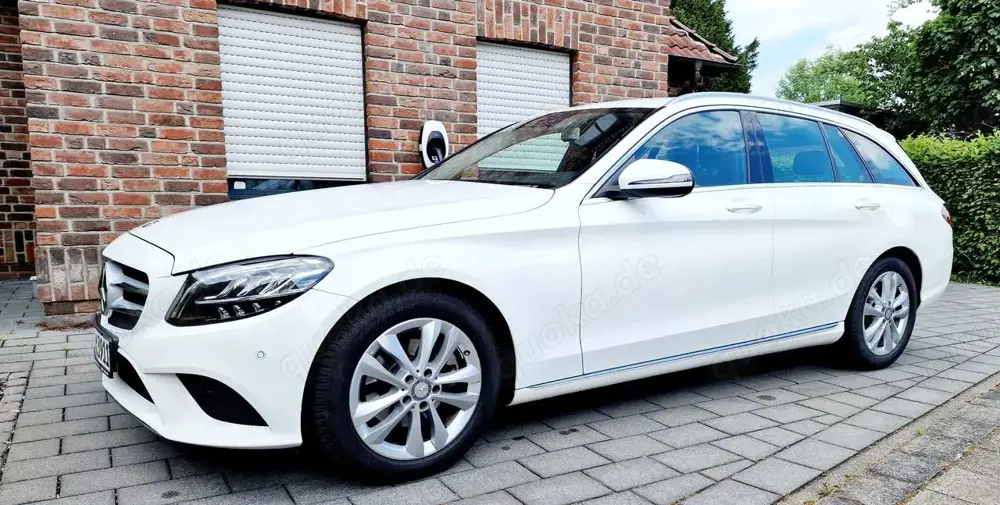 Mercedes-Benz C 220 d T 9G-TRONIC Avantgarde Burmester Teilleder