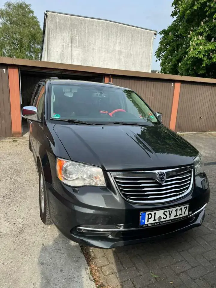 Lancia Voyager
