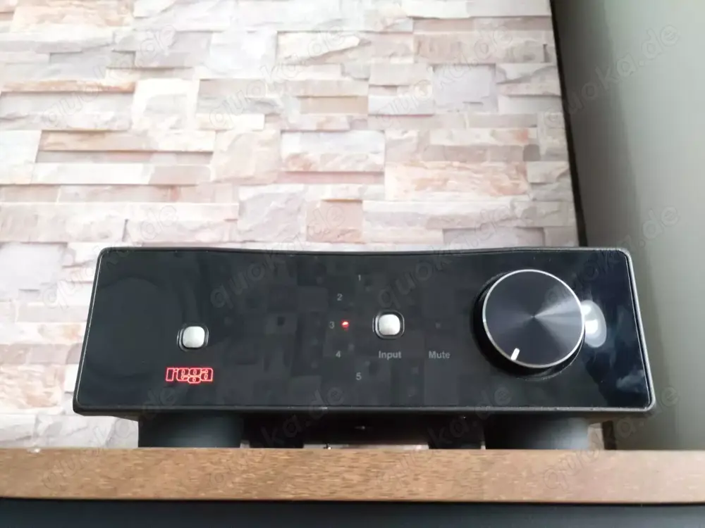 Rega Brio-R Vollverstärker