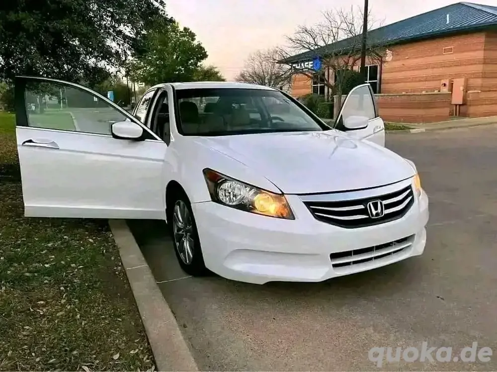 2012 Honda Accord EXL 3,5-l-V6 Automatikgetriebe 215.000 km Schlüsselloser Zugang Verstellbares Lenk 2012 Honda Accord EXL 3,5-l-V6 Automatikgetriebe 215.000 km Schlüsselloser Zugang Verstellbares Lenk