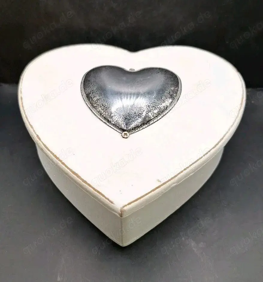 DIY bemalte Herzdose aus Holz Rustikal 15cm lang 