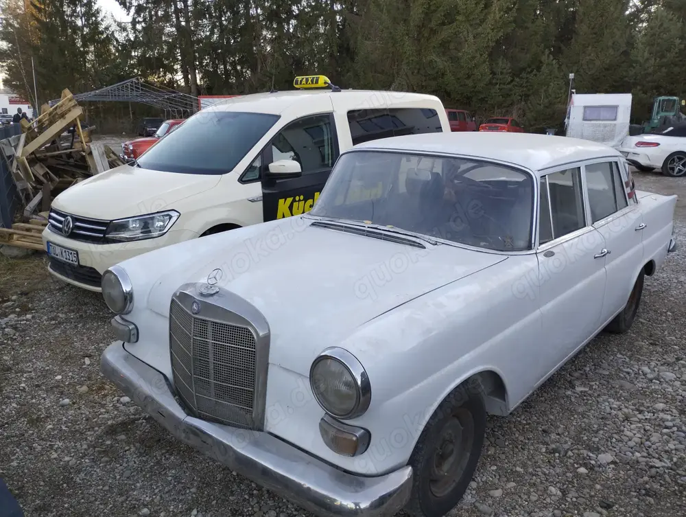 Unfallwagen Mercedes Benz w210