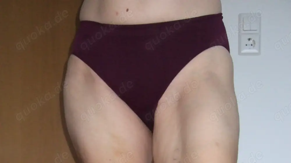 Slip dunkellila getragen