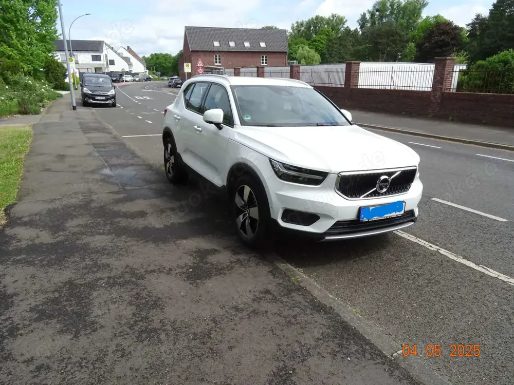 Volvo XC40 Momentum Pro