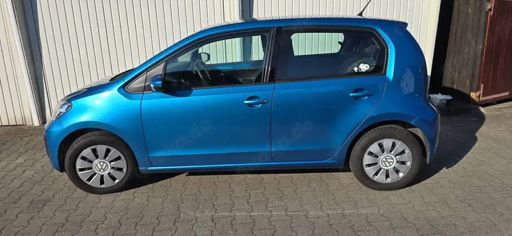 Volkswagen up! up! move up!