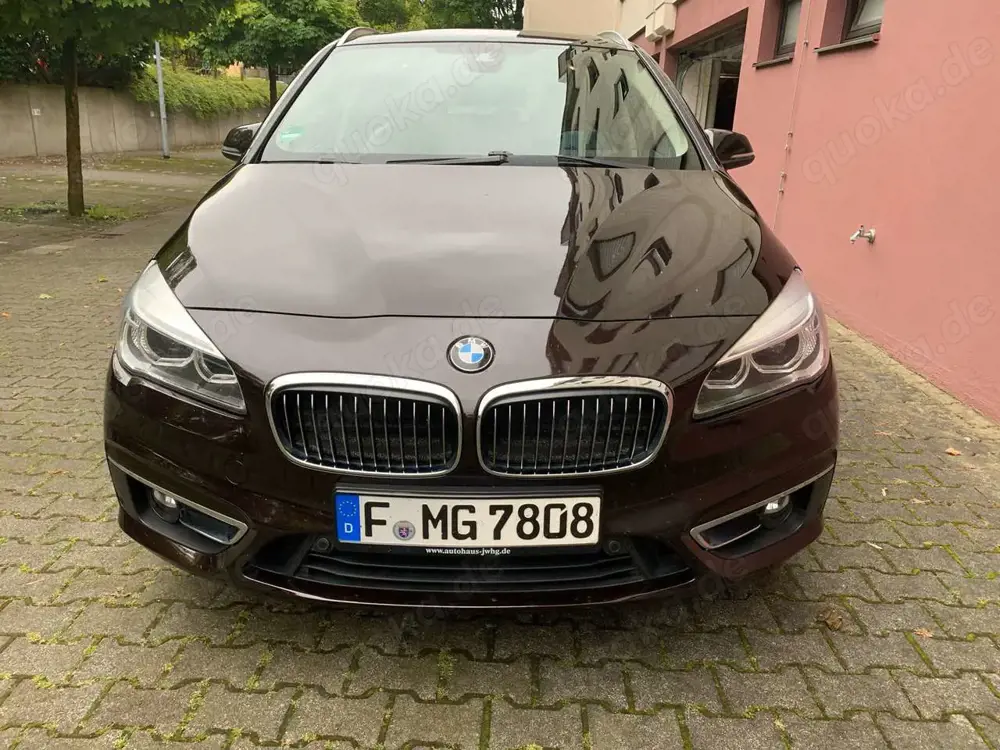 BMW 220 220d Active Tourer Luxury Auto Pano Head-up AHK