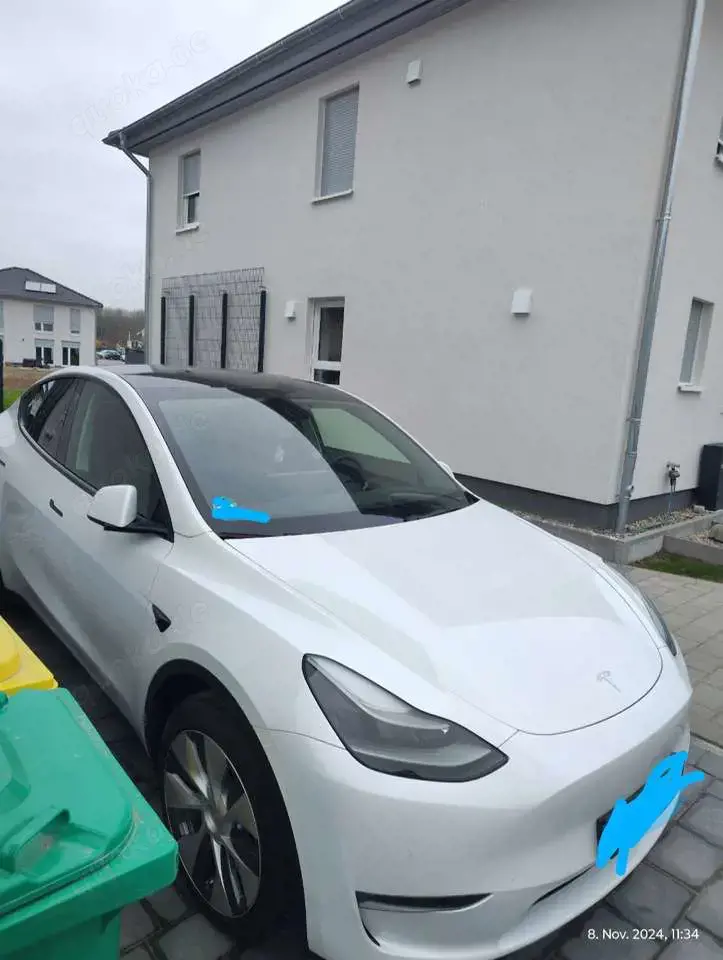 Tesla Model Y Model Y Long Range Voll Autopilot (7500€)
