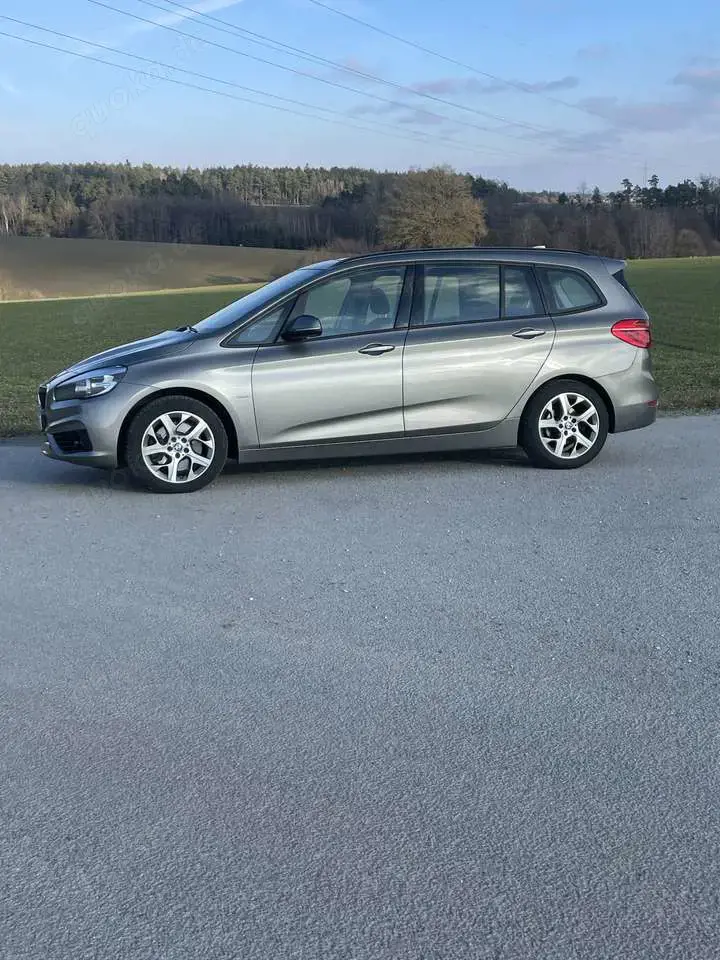 BMW 220 220i Gran Tourer Sport Line, Benzin(197PS)