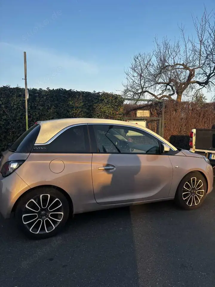 Opel Adam