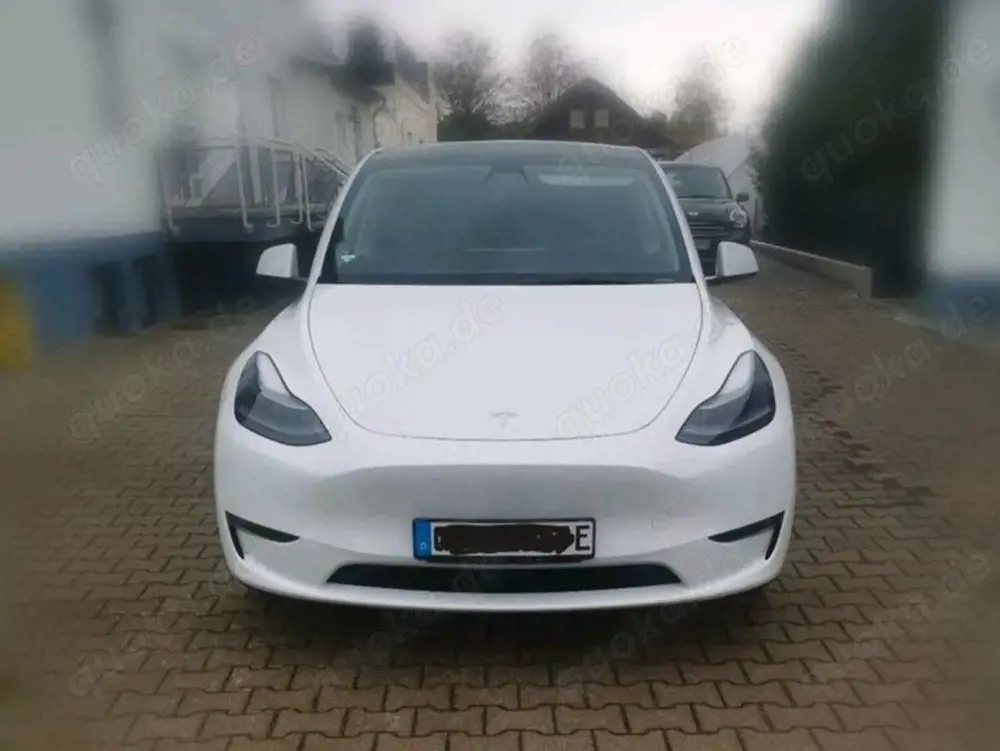 Tesla Model Y Model Y Long Range Dual Motor AWD
