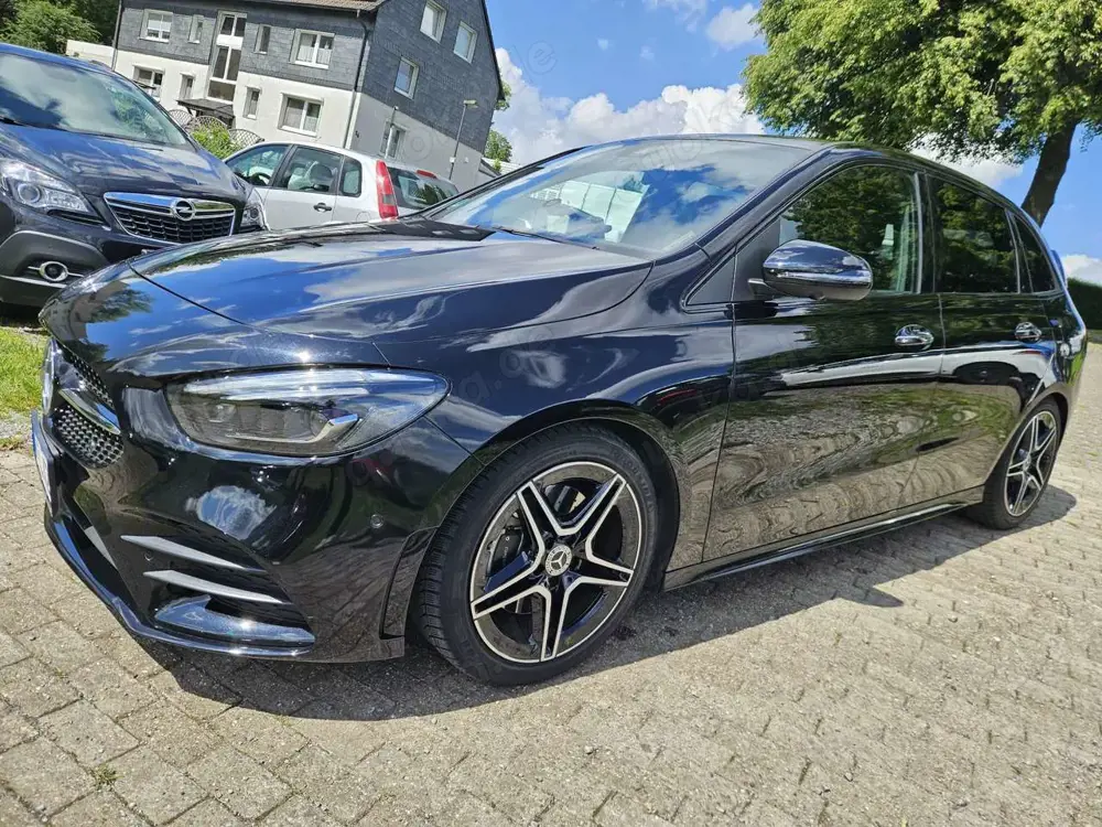 Mercedes-Benz B 220 B 220 AMG-Line 4Matic