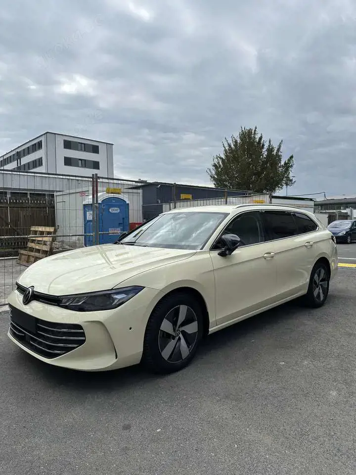 Volkswagen Passat Variant 2.0 TDI SCR DSG Business TAXI/MIETWAGEN