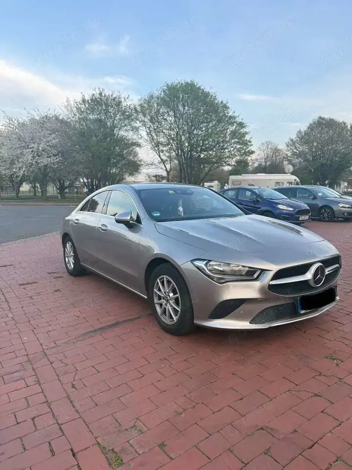 Mercedes-Benz CLA 200 Progressive