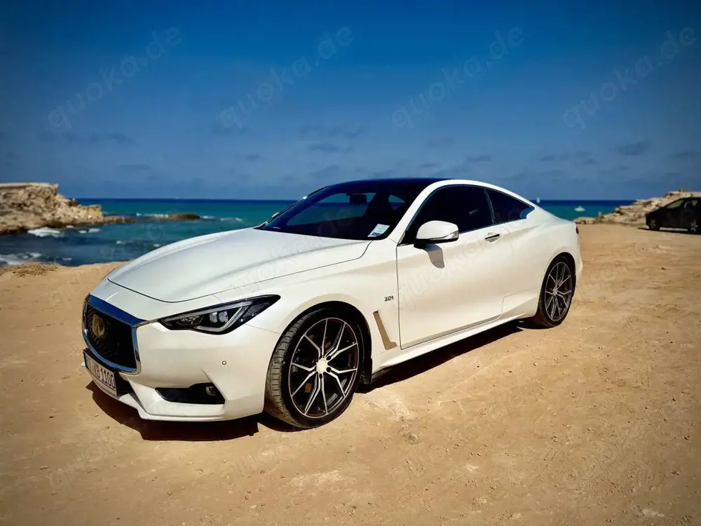 Infiniti Q60