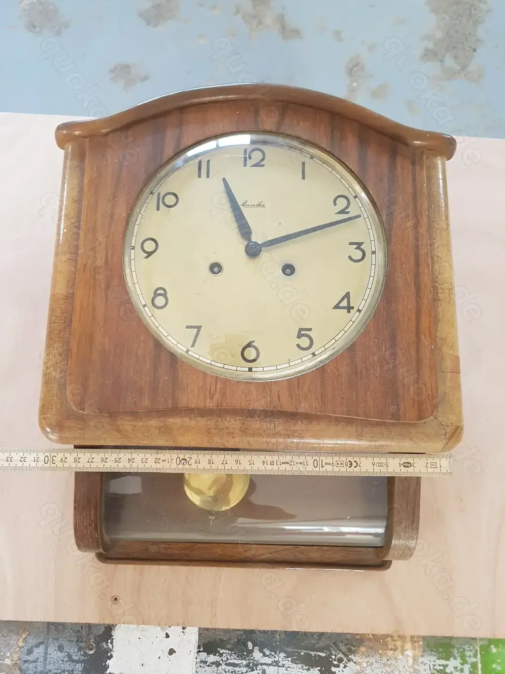 Antike Uhr