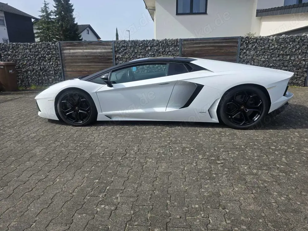 Lamborghini Aventador