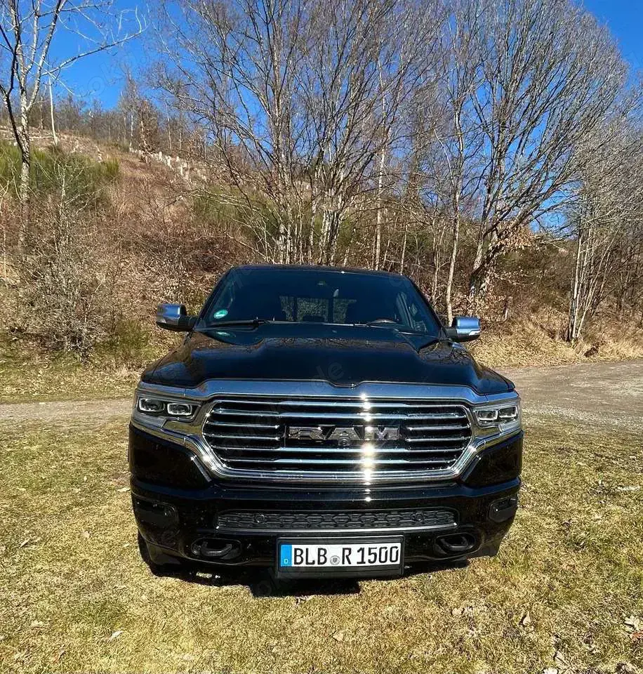 RAM 1500 Limited Longhorn Edition LPG Pano Vollausstattung