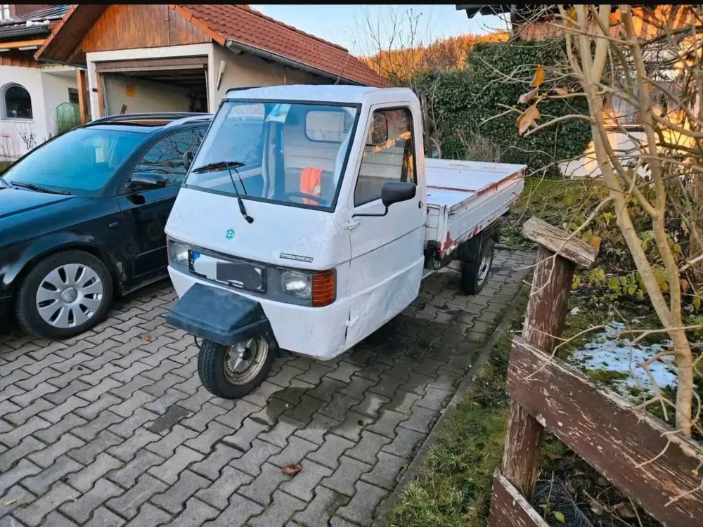 Piaggio Ape Vespacar