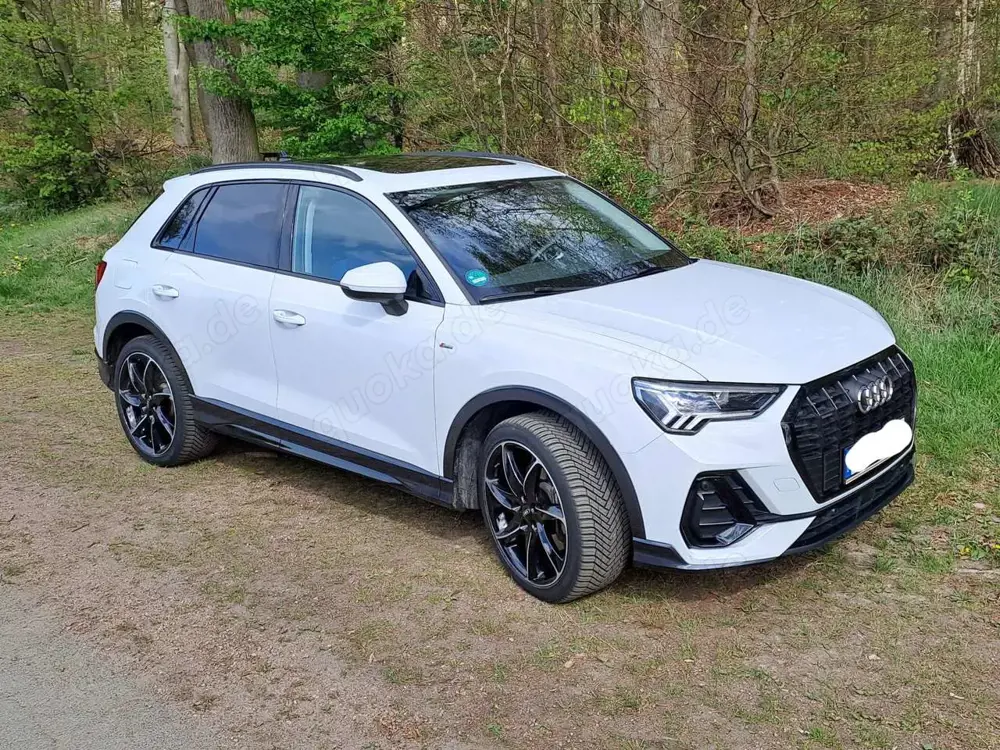 Audi Q3 Q3 Diesel 40 TDI quattro S line Pano AHK Navi etc.