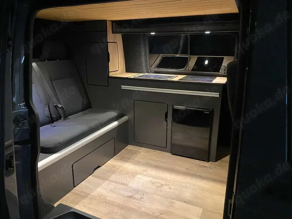 Volkswagen T6.1 Transporter Ausgebaut zum Wohnmobil