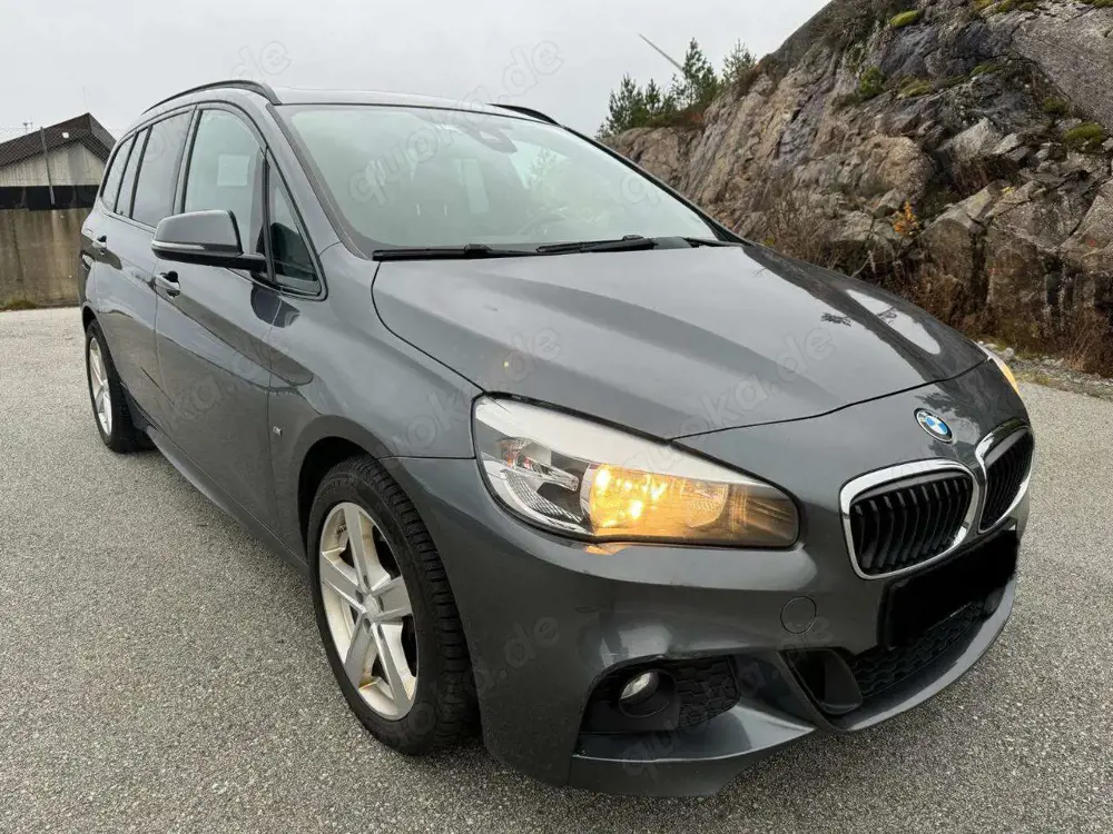 BMW 220