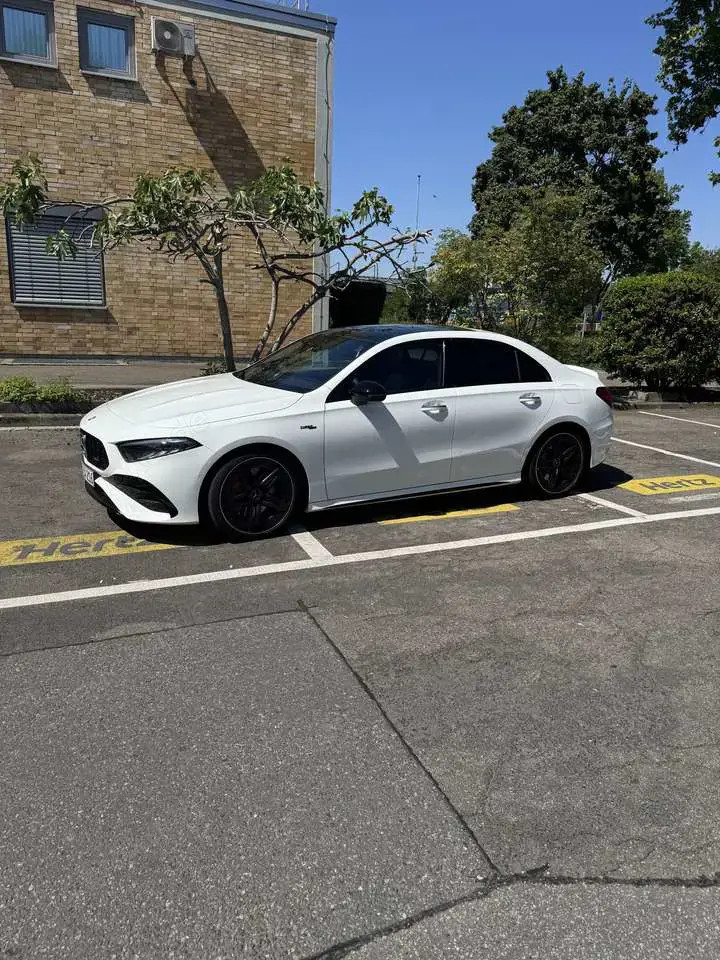 Mercedes-Benz A 35 AMG 4Matic
