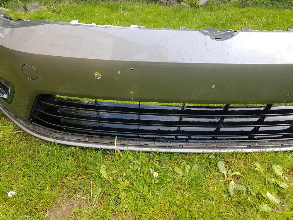 VW Golf 7: R Line Frontschürze(Lack unbeschädigt)